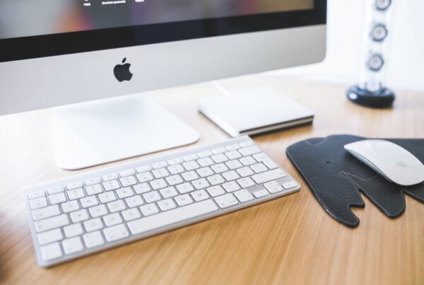 Prenota ora la tua visita. Comunicazione, visibilità, makeup artist Italia, sito web professionale