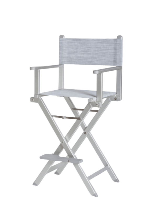 Sedie Makeup e Postazioni Trucco 5 Sedia Makeup: Strumento Indispensabile per il Tuo Lavoro La sedia makeup non è solo un supporto, ma un alleato fondamentale per chi desidera lavorare in modo professionale. I modelli più avanzati sono dotati di seduta imbottita e schienale confortevole, ideali per lunghe sessioni di trucco. La struttura pieghevole rende la sedia facilmente trasportabile, perfetta per eventi e set fotografici. Un prodotto pratico e raffinato, pensato per chi cerca il massimo.