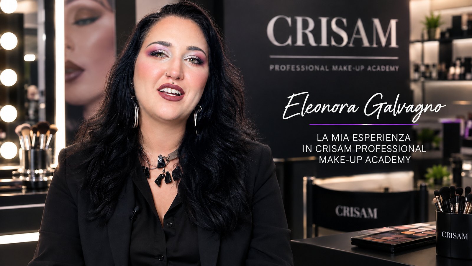 Testimonianze Studentesse ed ex Studentesse 22 Eleonora Galvagno, Makeup Artist, racconta la sua esperienza in Crisam Professional Make-Up Academy, seduta nello studio dell'accademia