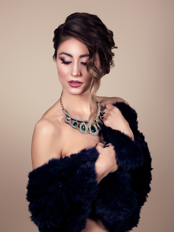 Crisam Professional Make-up Academy: Il Tuo Percorso per Diventare Make-up Artist. Accademia di Trucco Professionale Crisam a Verona propone corsi di make-up professionale per chi desidera intraprendere una carriera nel settore della bellezza. Con un percorso formativo completo, ti prepariamo ad affrontare le sfide del mondo del trucco.